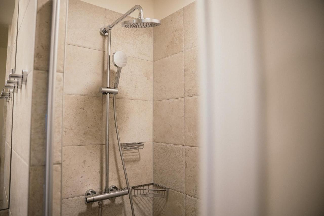 Rioca Vienna Posto 1 Aparthotel Екстериор снимка