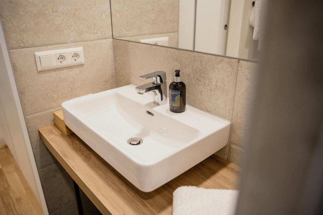 Rioca Vienna Posto 1 Aparthotel Екстериор снимка